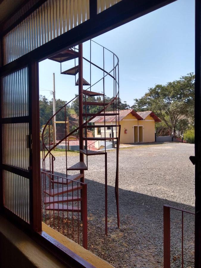 Отель Chale Da Montanha Серра-Негра Экстерьер фото